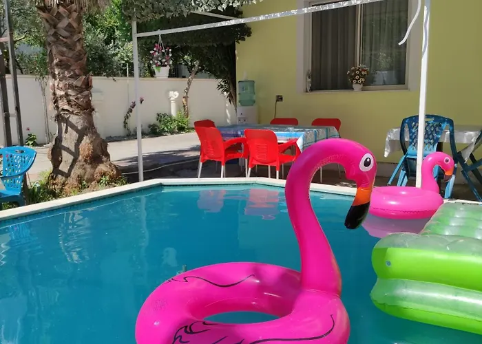 ホームステイ Ilirida-swimming Pool & Garden View For Rent