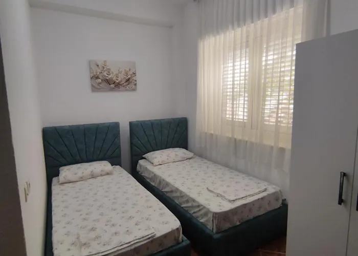 Ilirida-swimming Pool & Garden View For Rent ホームステイ *