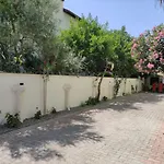 Pansiyon Ilirida-swimming Pool & Garden View For Rent