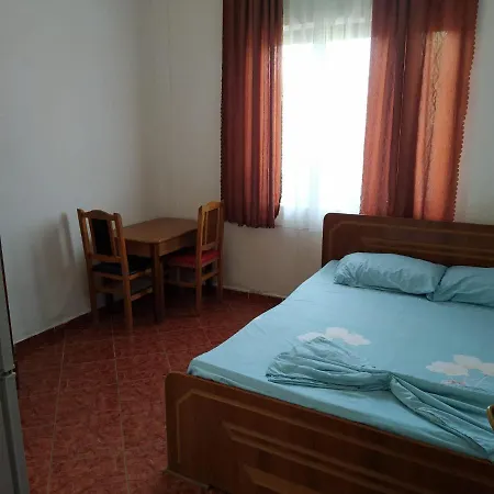 Ilirida-swimming Pool & Garden View For Rent Homestay szállás *