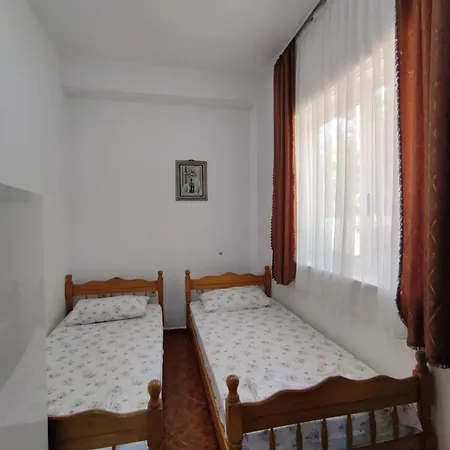 Ilirida-swimming Pool & Garden View For Rent