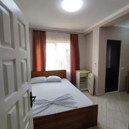 Ilirida-swimming Pool & Garden View For Rent Homestay szállás Durrës