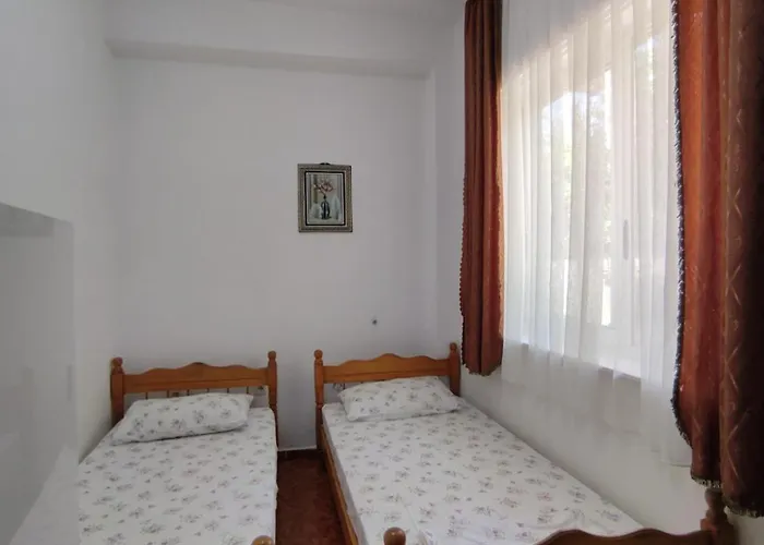 Ilirida-swimming Pool & Garden View For Rent